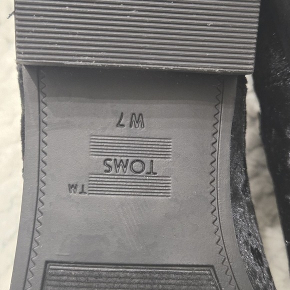 TOMS Ella Chelsea Ankle Boots Women's Sz 7W Black Velvet Boho Comfort Booties - Picture 9 of 11